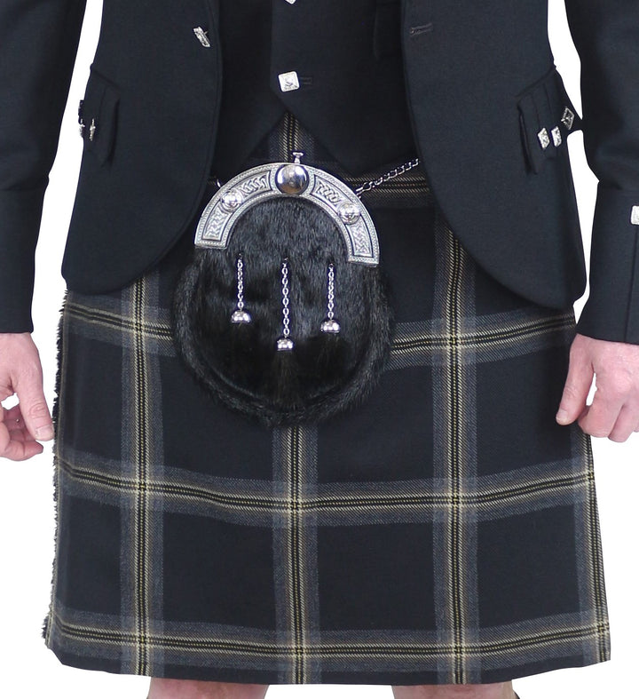 NEW Black Galloway Kilt - 6 yards - 40-44 waist