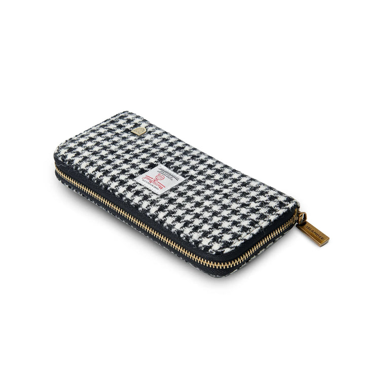 Long Zip Dogtooth Purse
