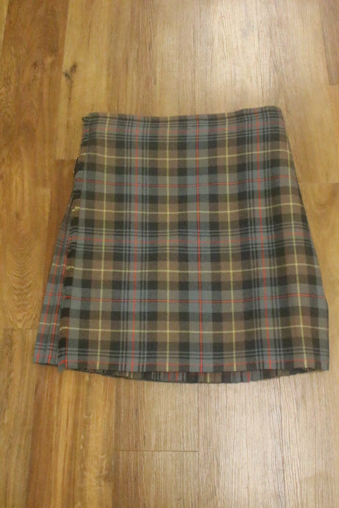 *NEW* Weathered Farquharson 8 Yard Kilt
