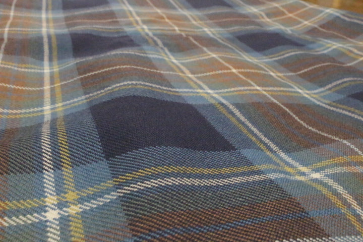 NEW - Holyrood 8 Yard Kilt - 40 x 26