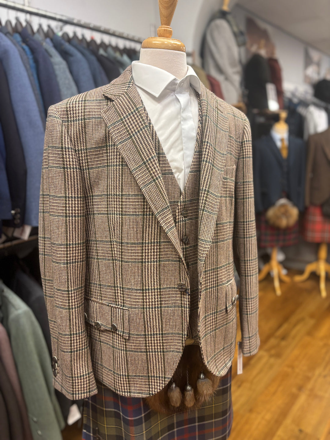 Kirkton 574 Crail Jacket & Waistcoat