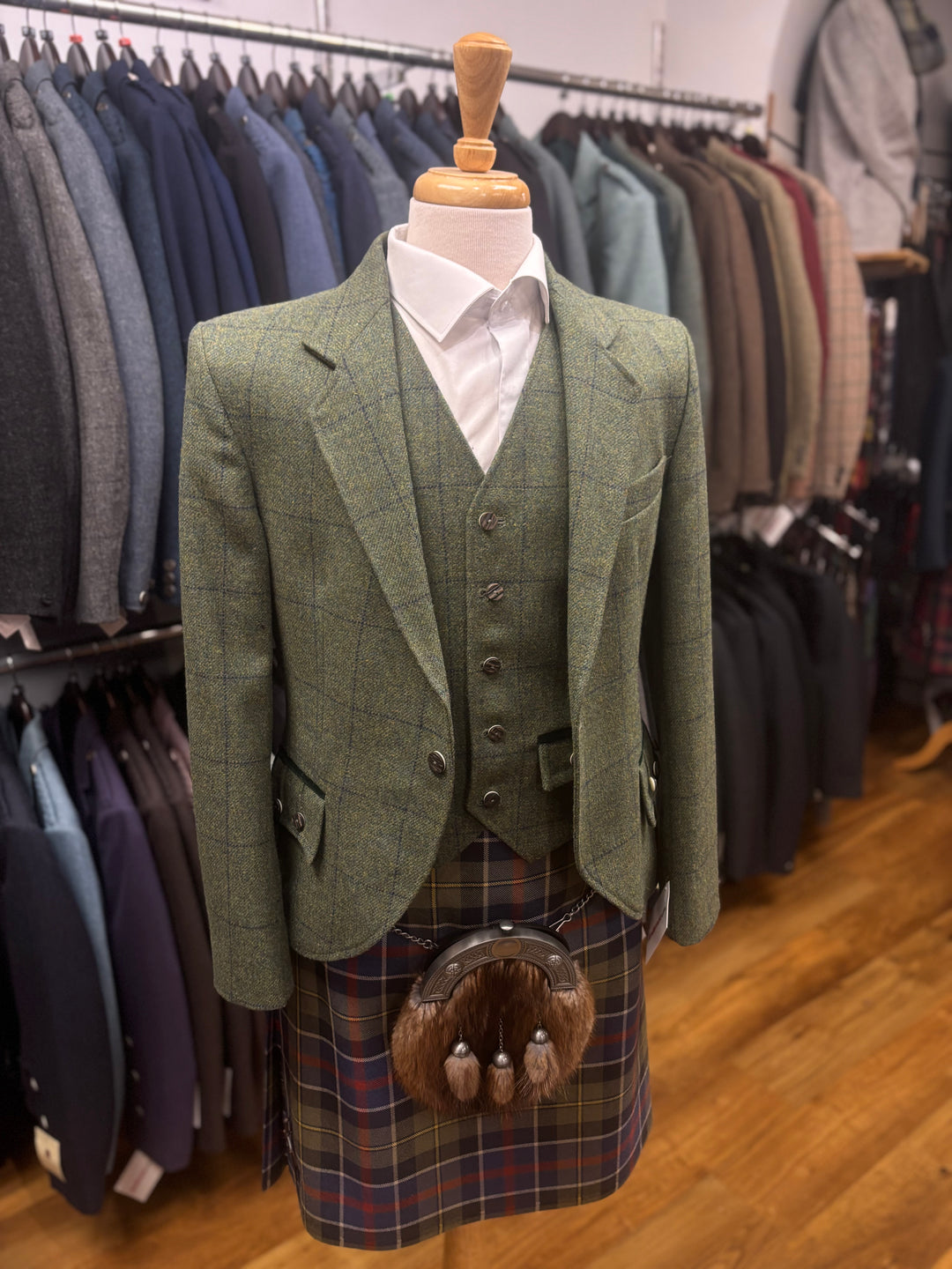 Lovat Green Kirkton Tweed 572 Crail Jacket & Waistcoat