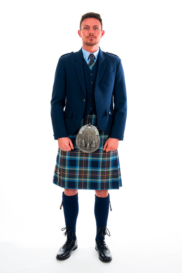 Navy crail kilt outfit